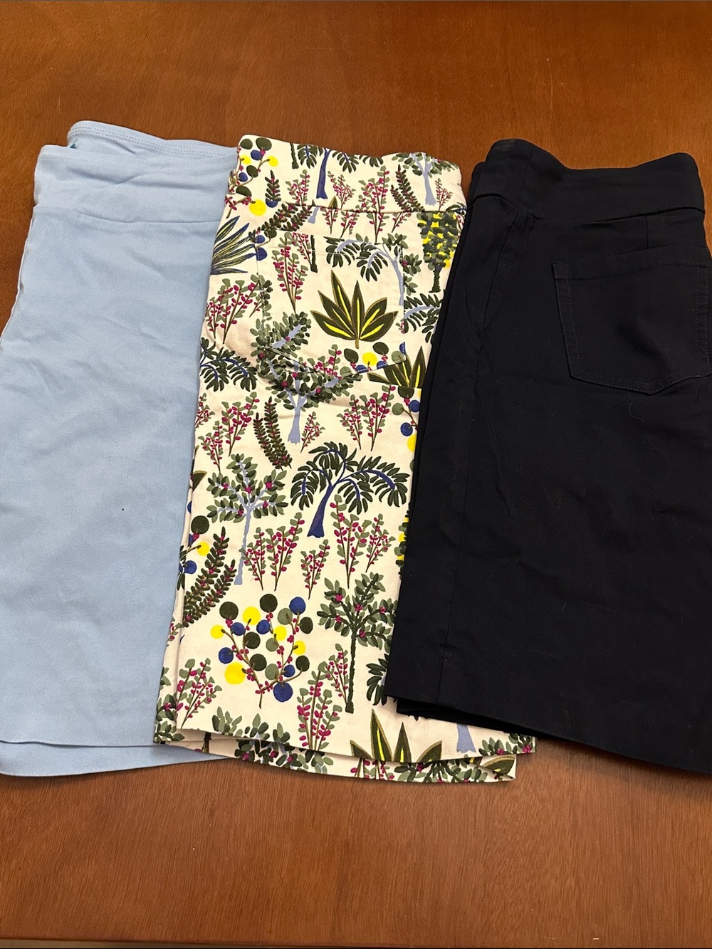 Lot of 3 J. McLaughlin Maise Pull On Bermuda Short Powder Blue Navy Blue Floral